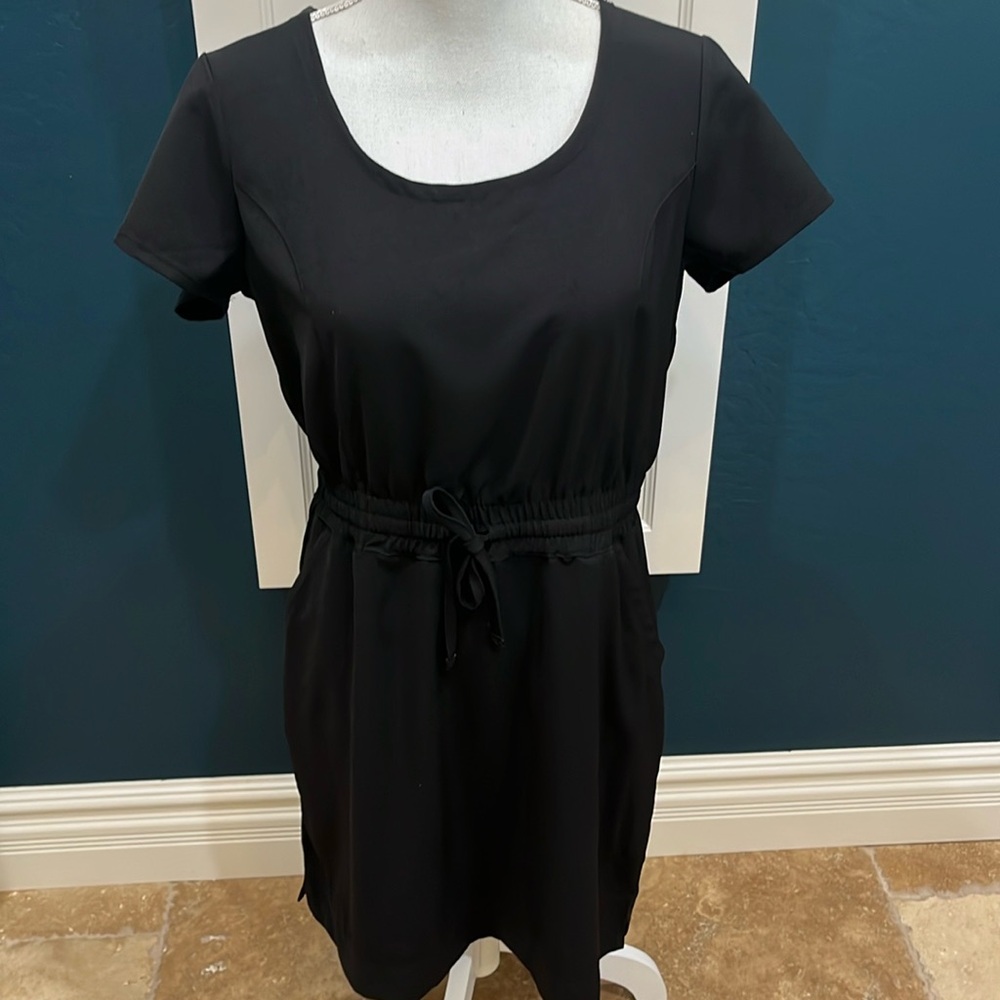 32degrees Cool black short sleeve dress